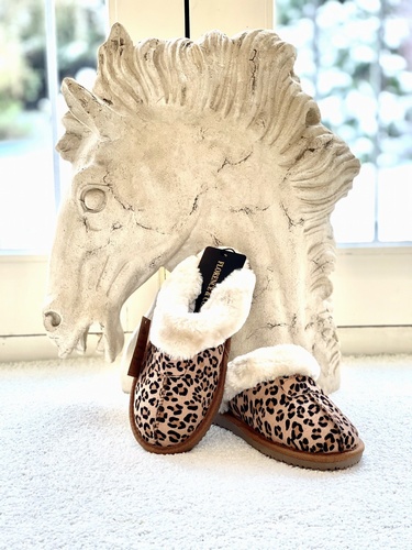 Luxury Slippers Leopard Design Tan